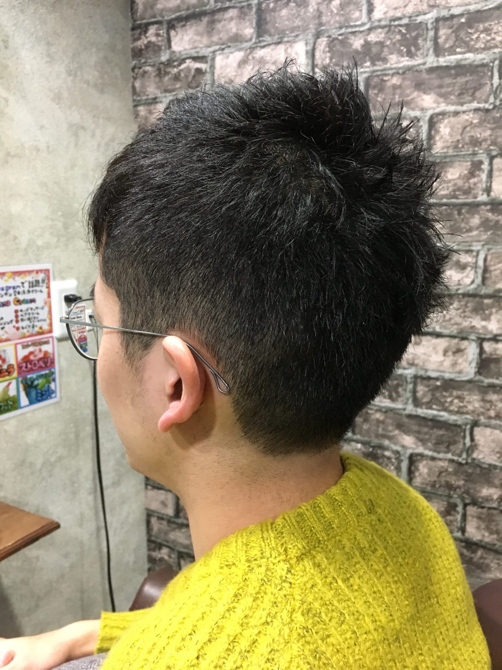 メンズの癖毛はいかした方がかっこいい 大阪で縮毛矯正が人気の美容室 Charm Hair Resort